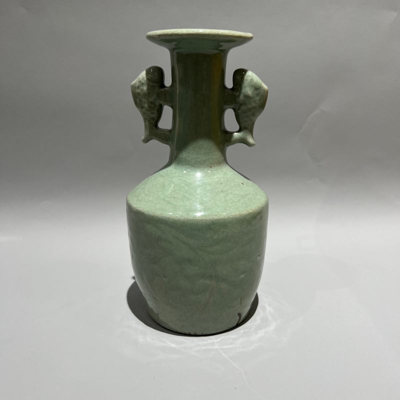 明代 龙泉窑青釉双鱼耳瓶 - 图2