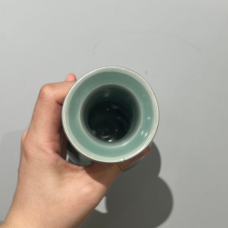 明代 龙泉窑梅子青釉长颈瓶 - 图7