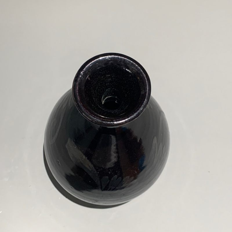 明代 黑釉铁绣花玉壶春瓶 - 图9