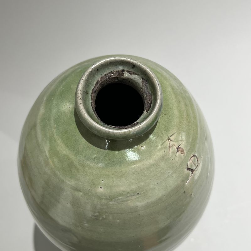 明代 河南青瓷橄榄梅瓶 - 图3