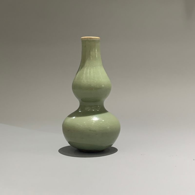 明代 龙泉窑梅子青釉葫芦瓶 - 图2