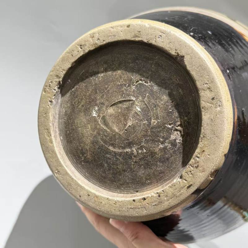 明代 磁州窑铁锈花大罐 - 图7