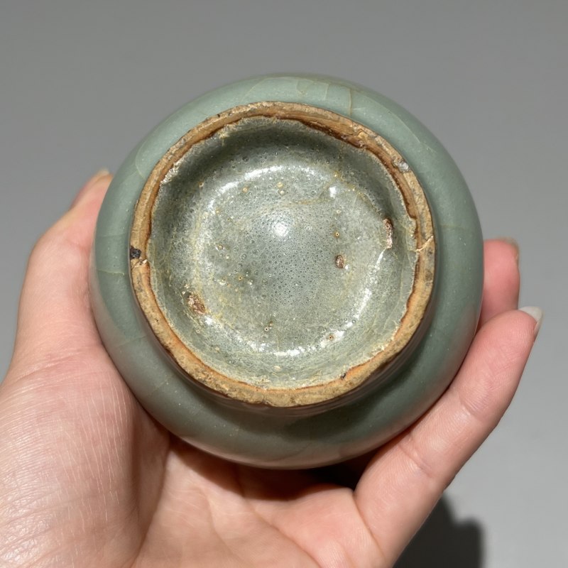 明代 龙泉窑粉青釉贯耳瓶一对 - 图15
