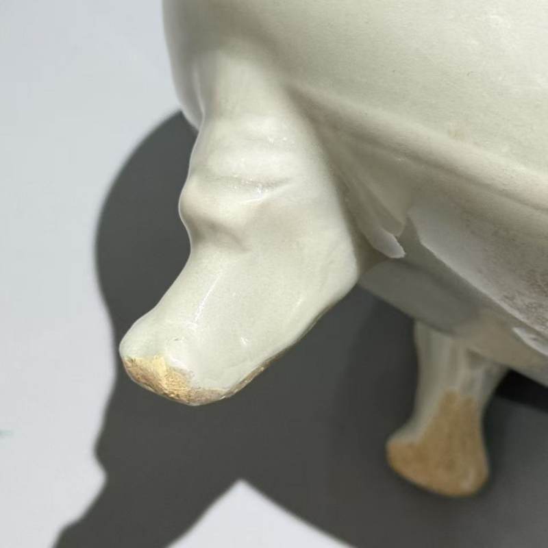 明代 月白釉兽足炉 - 图7