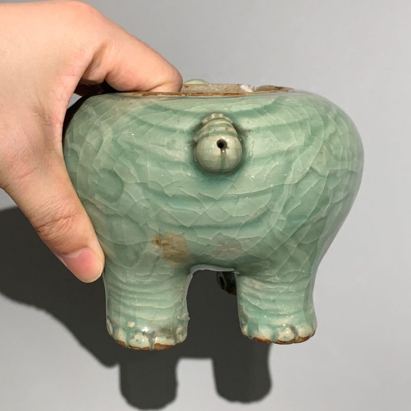 明代 龙泉窑青釉狻猊香薰 - 图9