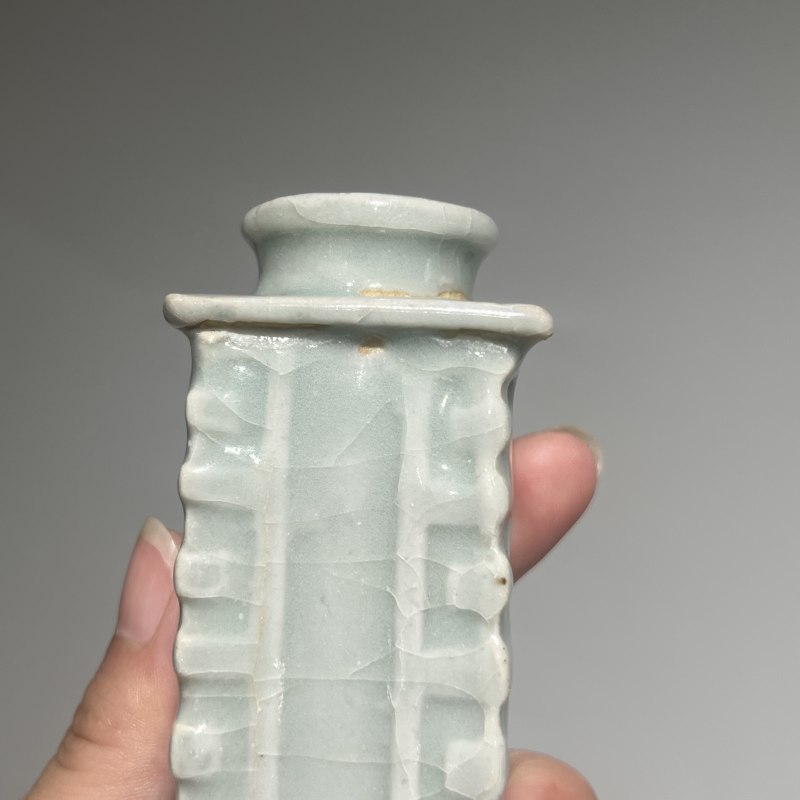 明代 青白釉琮式瓶一对 - 图12