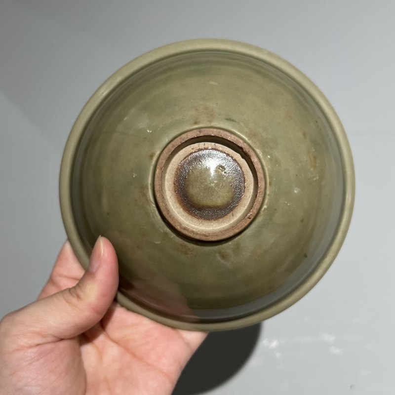 明代 青釉落花流水折沿盏 - 图7