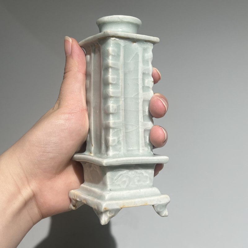 明代 青白釉琮式瓶一对 - 图15