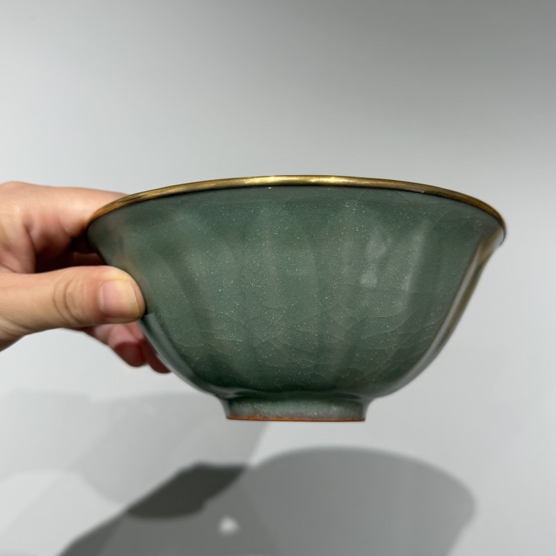 明代 龙泉窑粉青釉莲瓣纹碗 - 图4