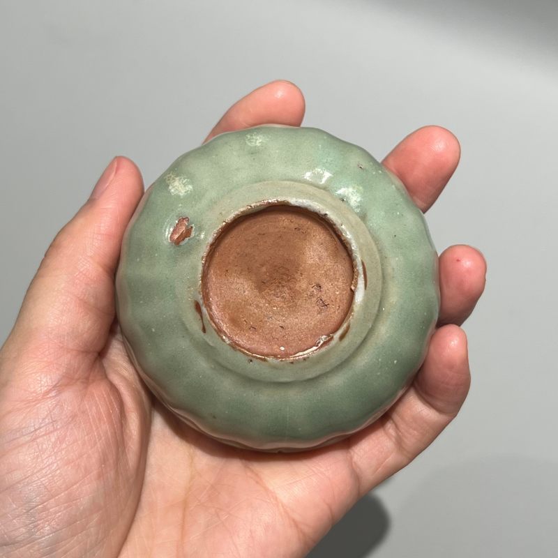 明代 龙泉窑青釉莲瓣点彩小杯 - 图5