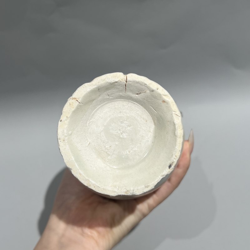 明代 青白釉刻花瓶 - 图6