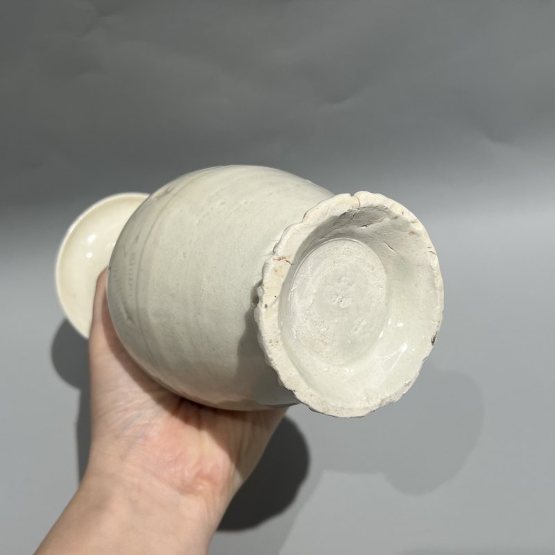 明代 青白釉刻花瓶 - 图7
