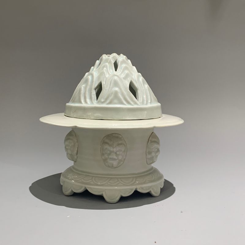 明代 青白釉辅首博山炉 - 图5