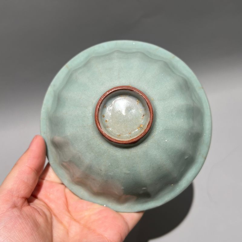 明代 龙泉窑粉青釉茶盏一对 - 图7