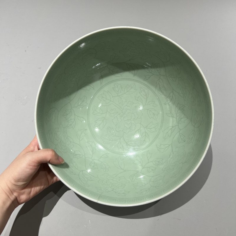 清雍正 青釉缠枝纹碗 - 图4