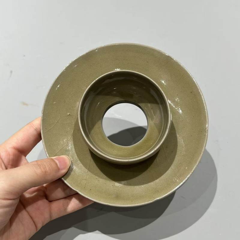明代 高丽青黄釉盏托 - 图3