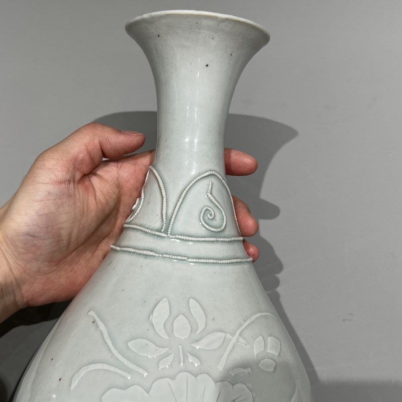 元代 枢府窑卵白釉印花玉壶春瓶 - 图6