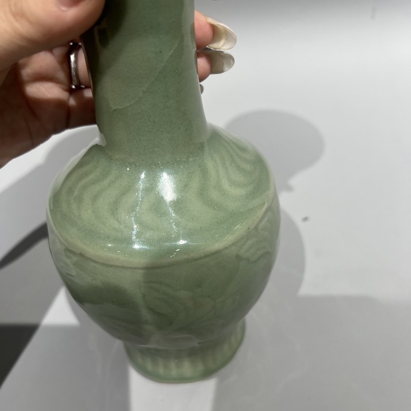 明代 龙泉窑梅子青釉刻花玉壶春瓶 - 图5