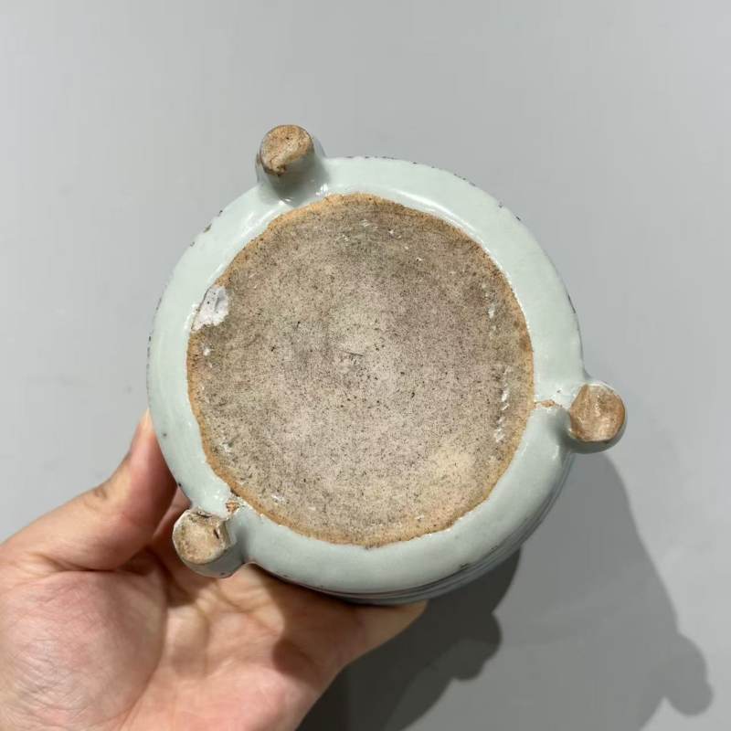 明代 明空白期青花人物香炉 - 图6