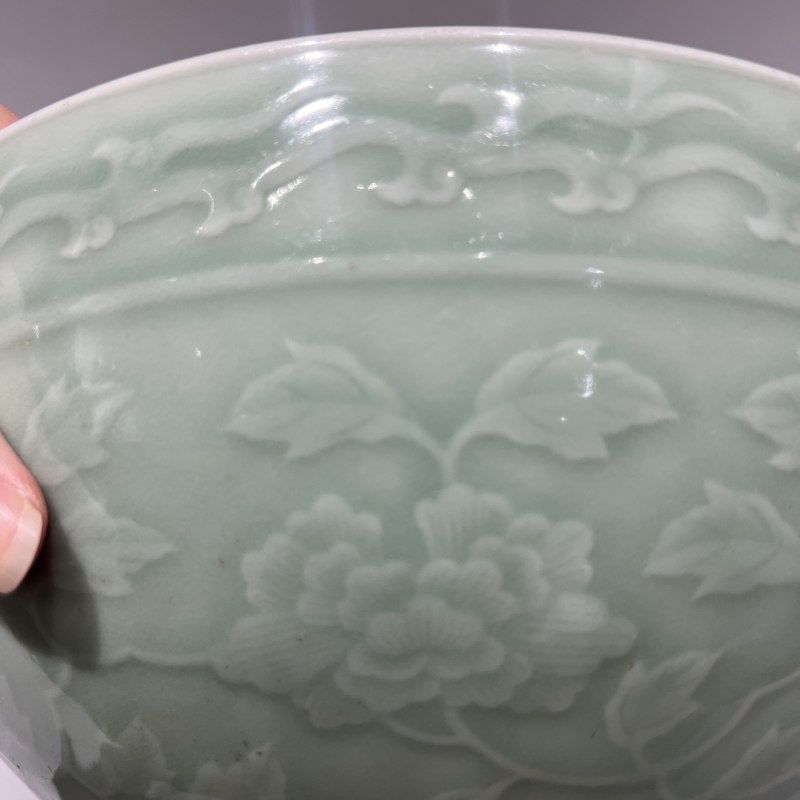 清雍正 青釉缠枝纹碗 - 图8