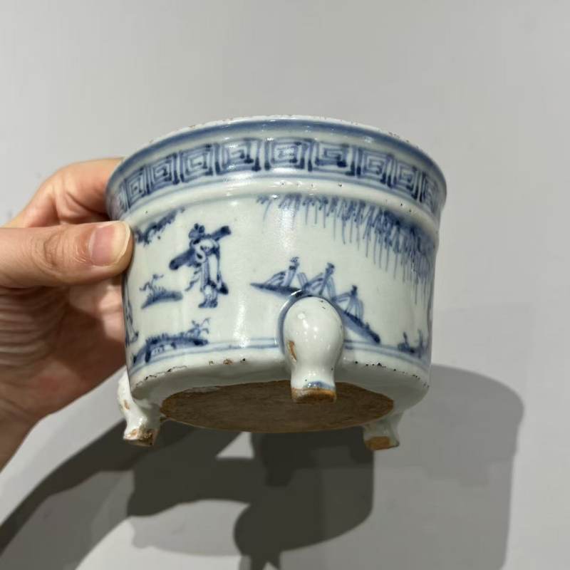 明代 明空白期青花人物香炉 - 图7
