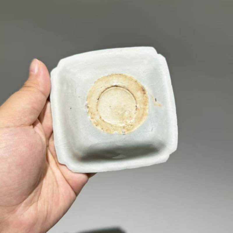 明代 青白釉四方盘一组六个 - 图9