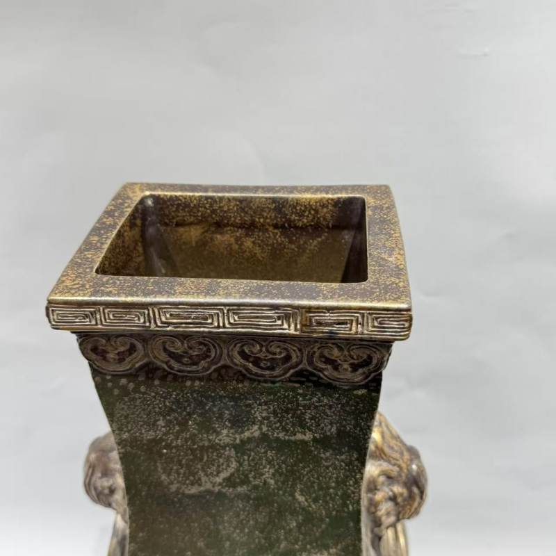 清乾隆 景德镇窑瓷仿铜器 - 图4