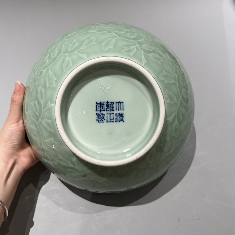 清雍正 青釉缠枝纹碗 - 图9