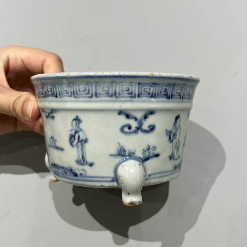 明代 明空白期青花人物香炉 - 图9