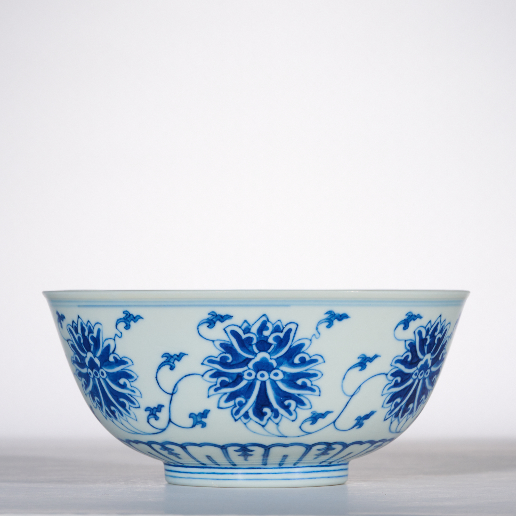清光绪青花缠枝莲纹碗-多宝古瓷宝典