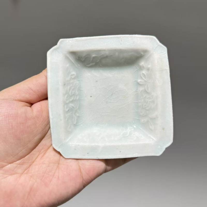 明代 青白釉四方盘一组六个 - 图14