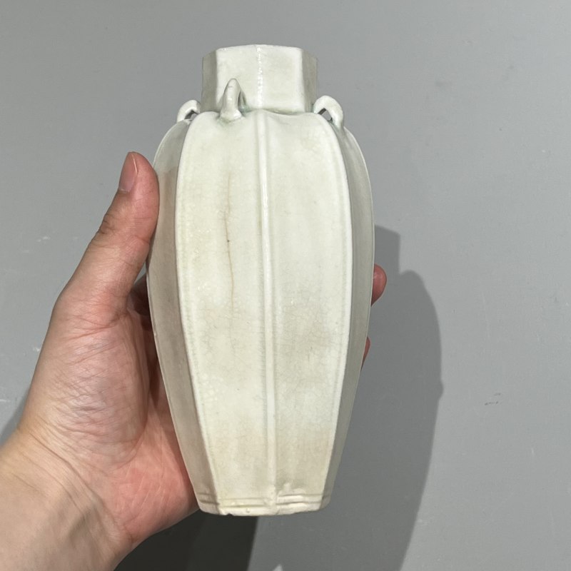 明代 青白釉八棱四系瓶 - 图6