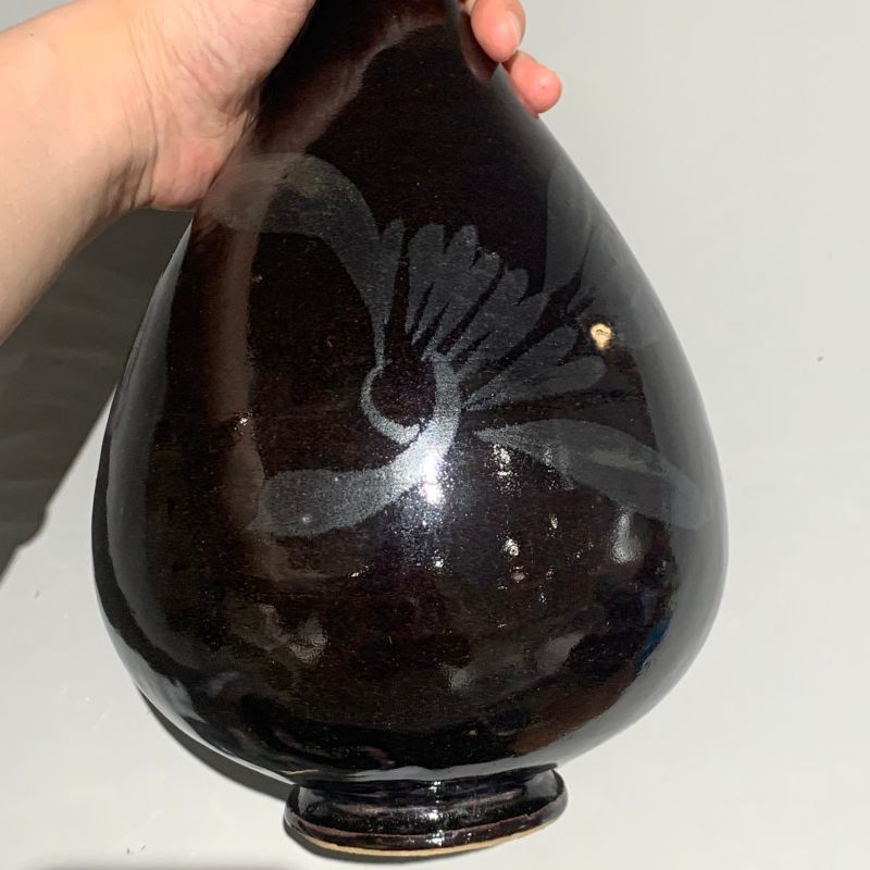 明代 黑釉铁绣花玉壶春瓶 - 图6