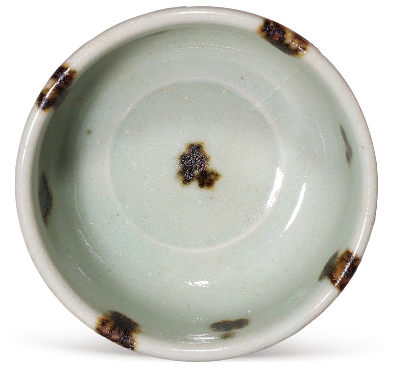 明代 龙泉窑青釉莲瓣点彩小杯 - 图1