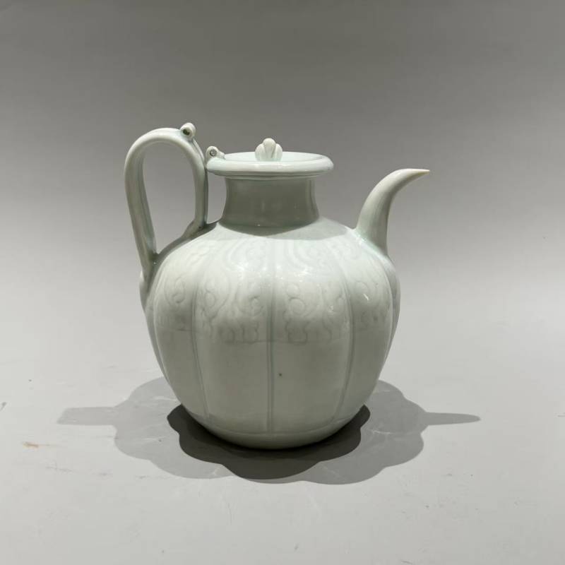 明代 青白釉刻花瓜棱执壶 - 图8
