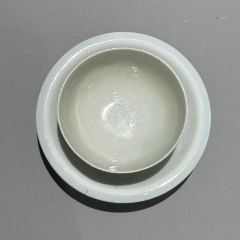 明代 青白釉杯、托一套 - 图3