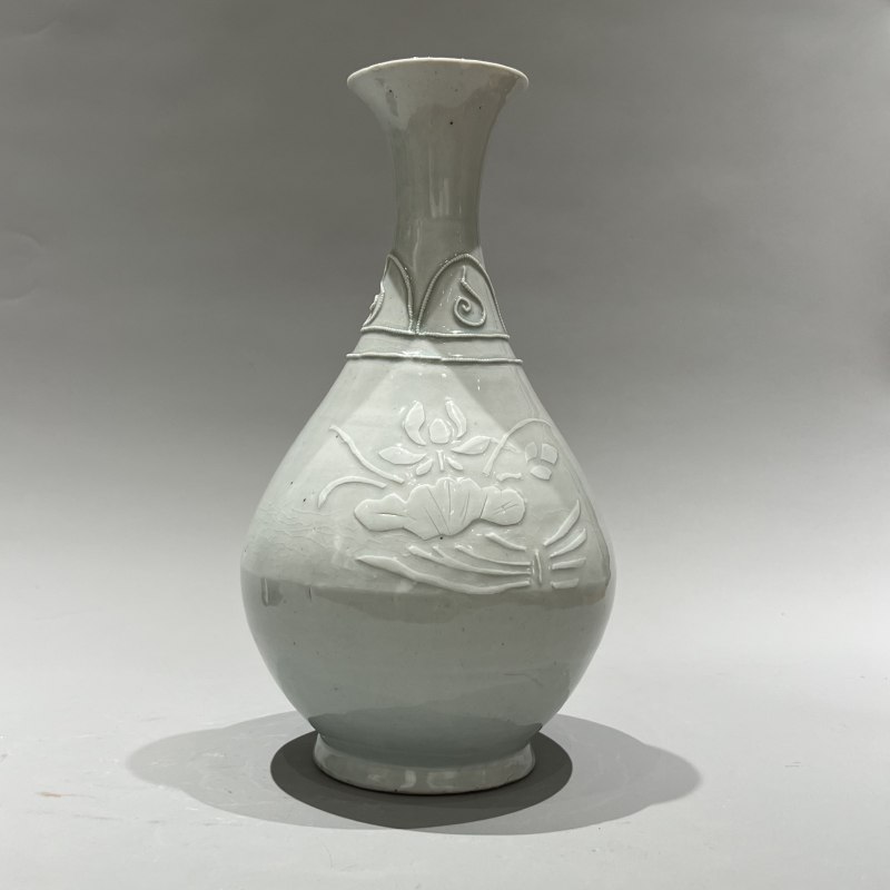 元代 枢府窑卵白釉印花玉壶春瓶 - 图3