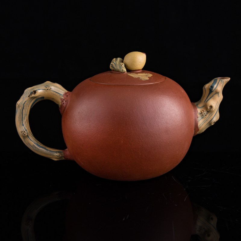 呂堯臣 紫砂壺 | A Chinese Yixing teapot, by Lü Yaochen (b. 1941) - 图3