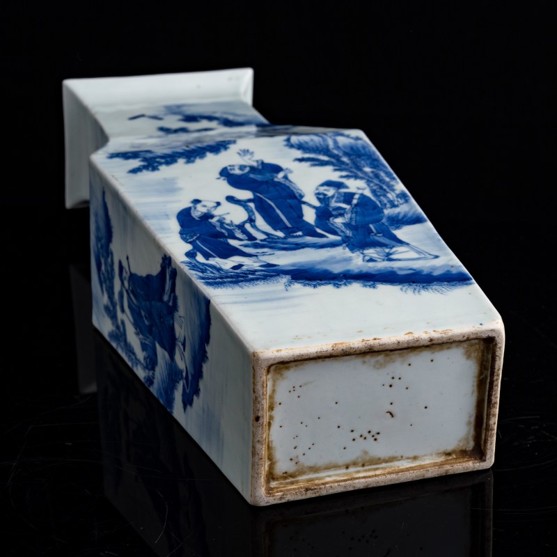 十九世紀早 青花八仙人物方瓶 | A Chinese blue and white 'Eight Immortals' vase, early 19th century - 图8