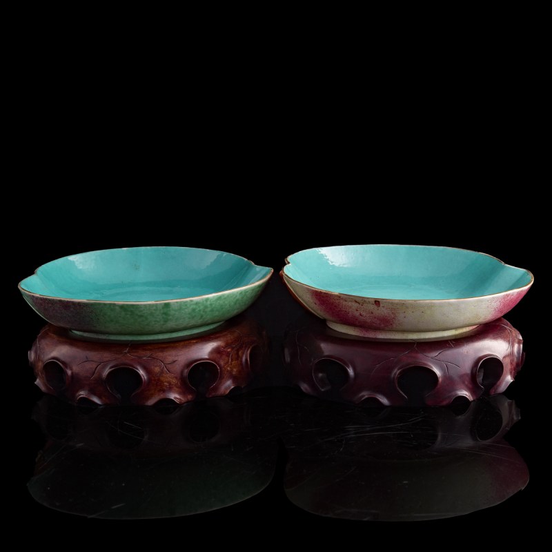 十九世紀 粉彩桃形洗一對（附木座) | A pair of Chinese famille rose peach-form washers, 19th century - 图2
