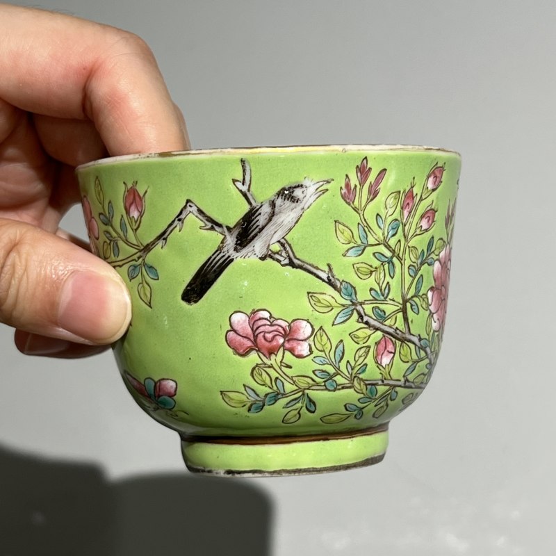 清光绪 绿地粉彩大雅斋风格花鸟纹茶碗 - 图6