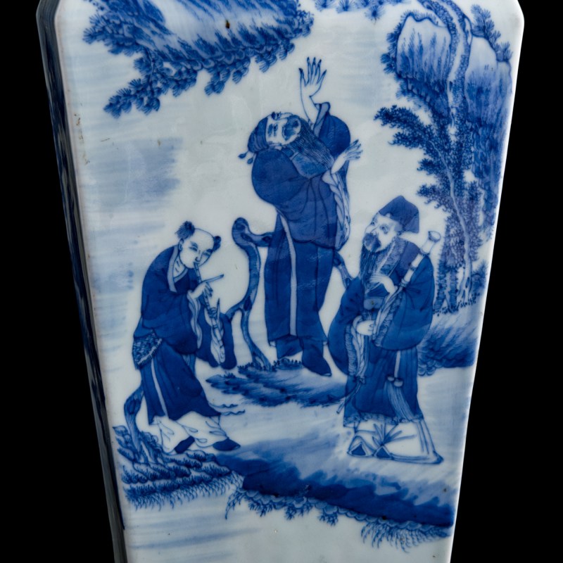 十九世紀早 青花八仙人物方瓶 | A Chinese blue and white 'Eight Immortals' vase, early 19th century - 图9