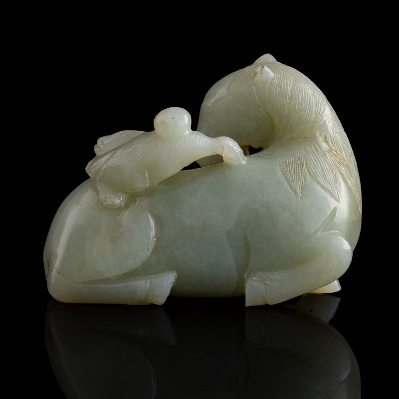 清代 玉雕馬上封候及玉蓮挂墜 | A Chinese jade 'monkey on horseback' carving and lotus pendant, Qing dynasty - 图5