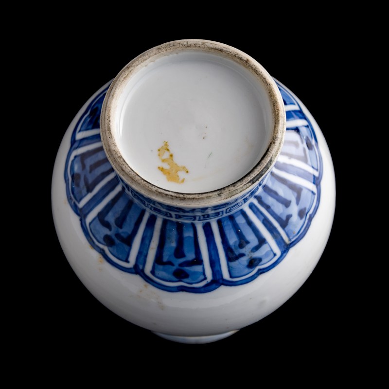 清康熙 青花琵琶尊 | A Chinese blue and white pipa-form zun vase, Kangxi period, Qing dynasty - 图6