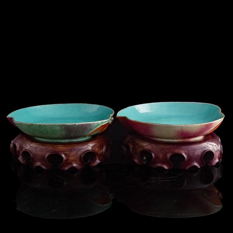 十九世紀 粉彩桃形洗一對（附木座) | A pair of Chinese famille rose peach-form washers, 19th century - 图4