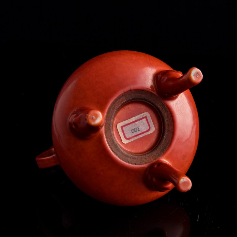十九世紀 珊瑚紅熏爐（附原配錦盒） | A Chinese coral-red censer, 19th century - 图8