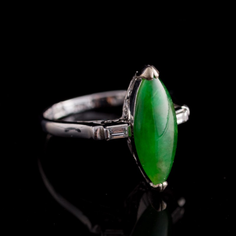 金屬鑲翡翠戒指四隻 | Four Chinese jadeite-set metal rings - 图9