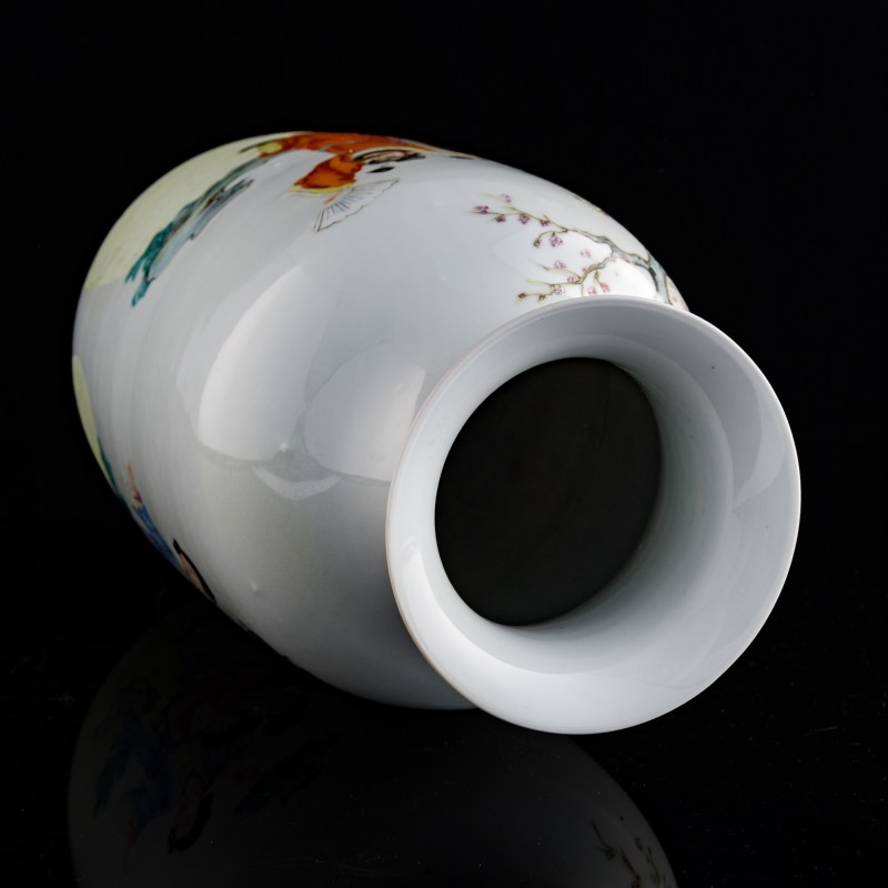 民國 粉彩人物燈籠瓶 | A Chinese famille rose figural lantern vase, Republic period - 图6