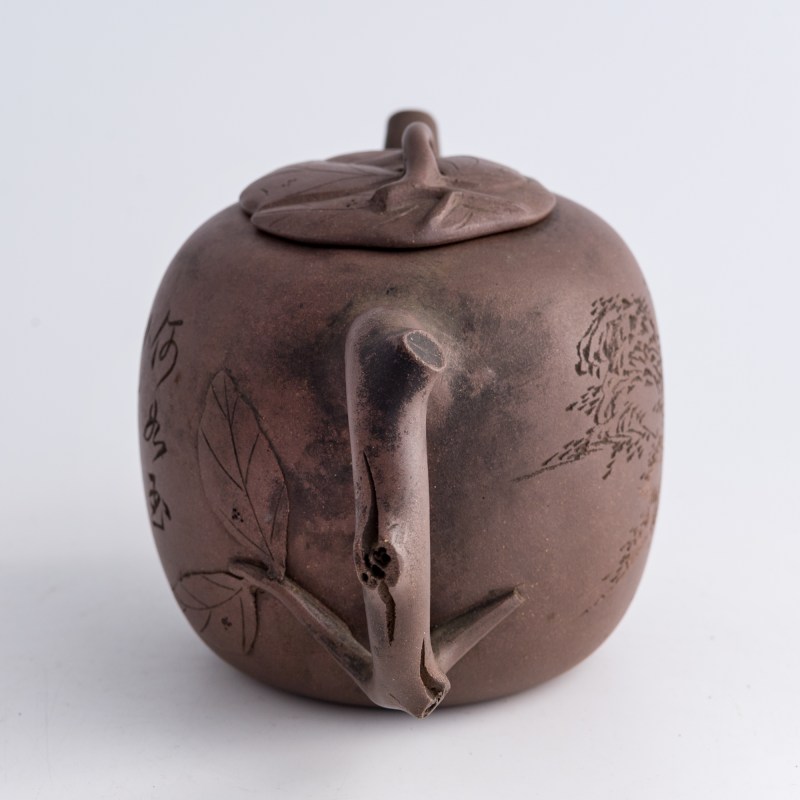 民國 泉石刻紫砂瓜形壺 | A Chinese Yixing zisha melon-form teapot, carved by Quanshi, Republic period - 图4