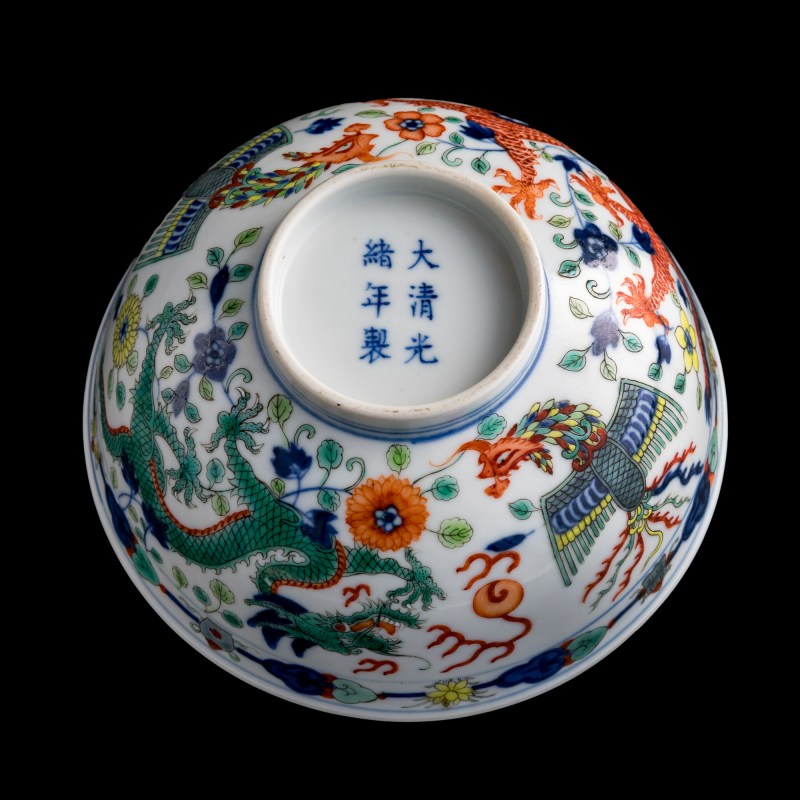 清光緒 青花五彩龍鳳紋碗 | A Chinese blue and white wucai dragon and phoenix bowl, Guangxu period - 图6